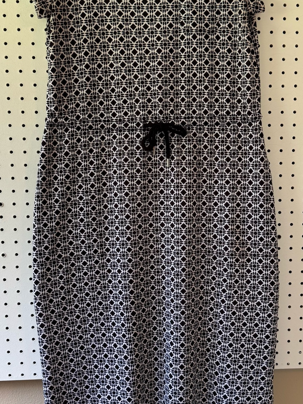 T by Talbots Black and White Geometric Knit Maxi Dress Medium M